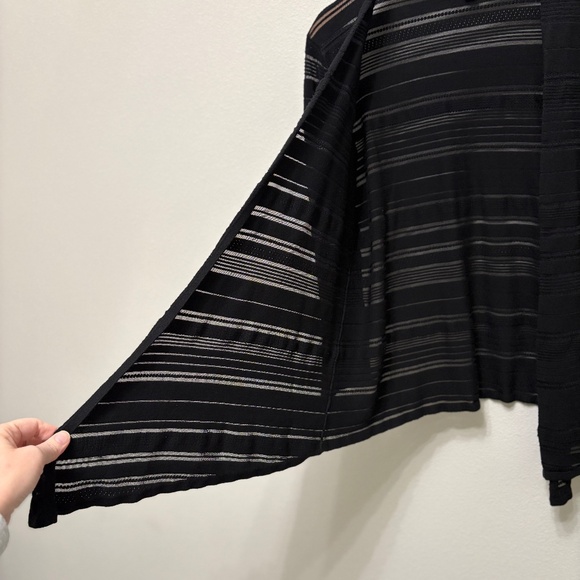 41 Hawthorn Variegated Pointelle Stitch Open Cardigan - Black, XL - Picture 5 of 7